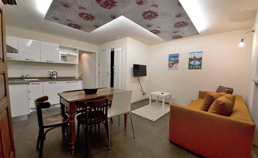 Apartements Coeur De Ville อาออสตา ภายนอก รูปภาพ