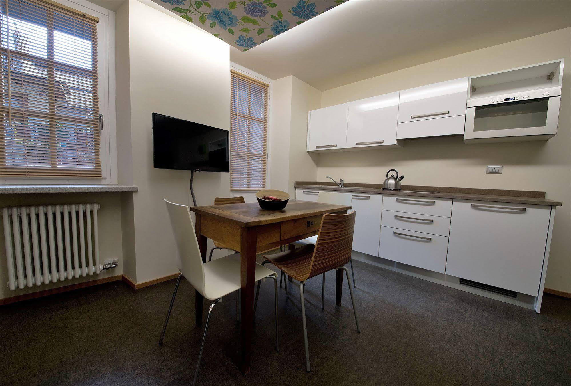 Apartements Coeur De Ville อาออสตา ภายนอก รูปภาพ