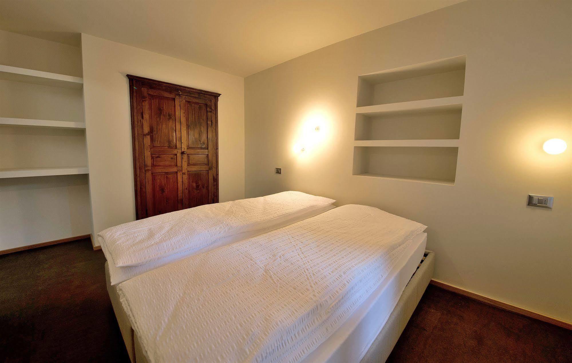 Apartements Coeur De Ville อาออสตา ภายนอก รูปภาพ