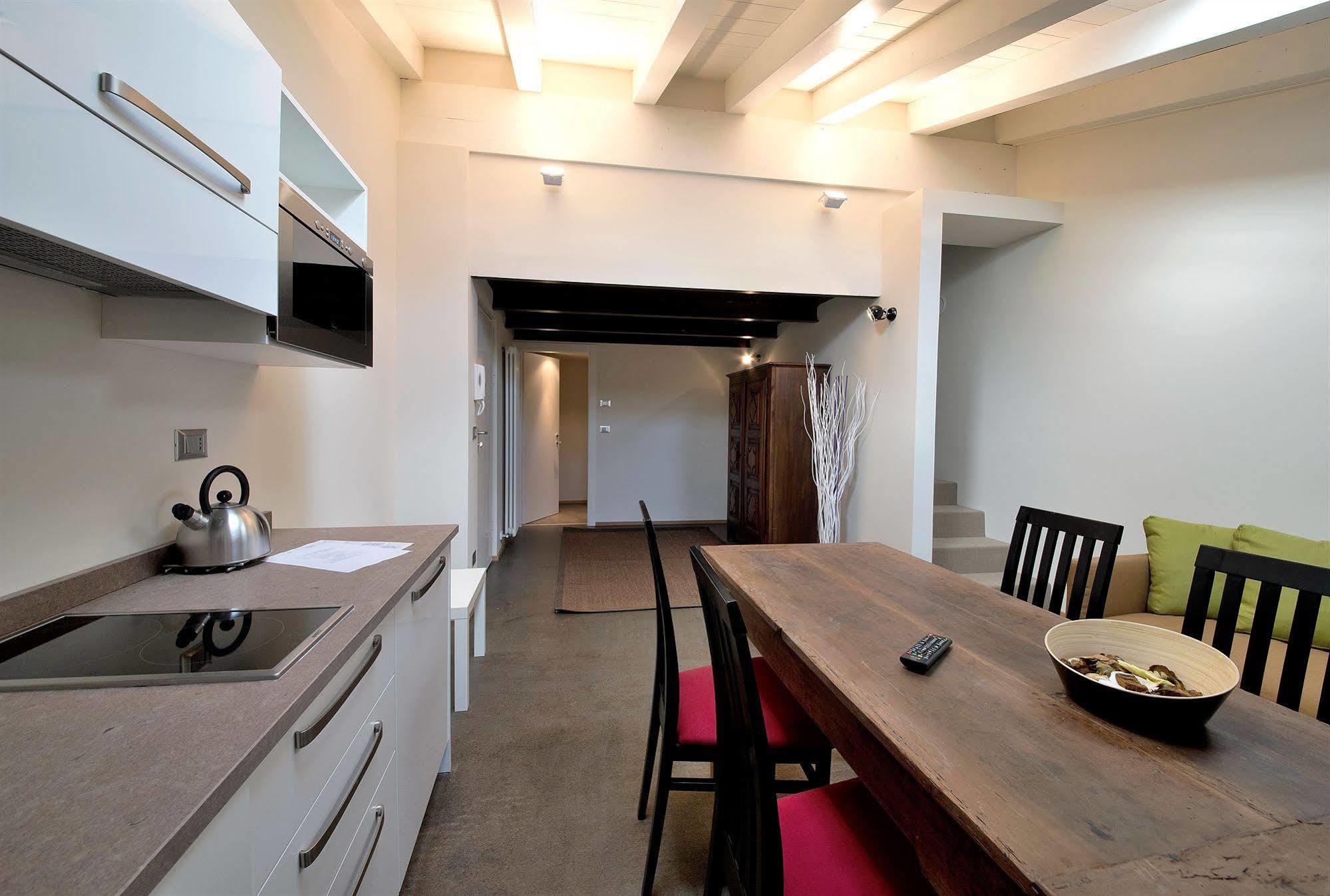 Apartements Coeur De Ville อาออสตา ภายนอก รูปภาพ