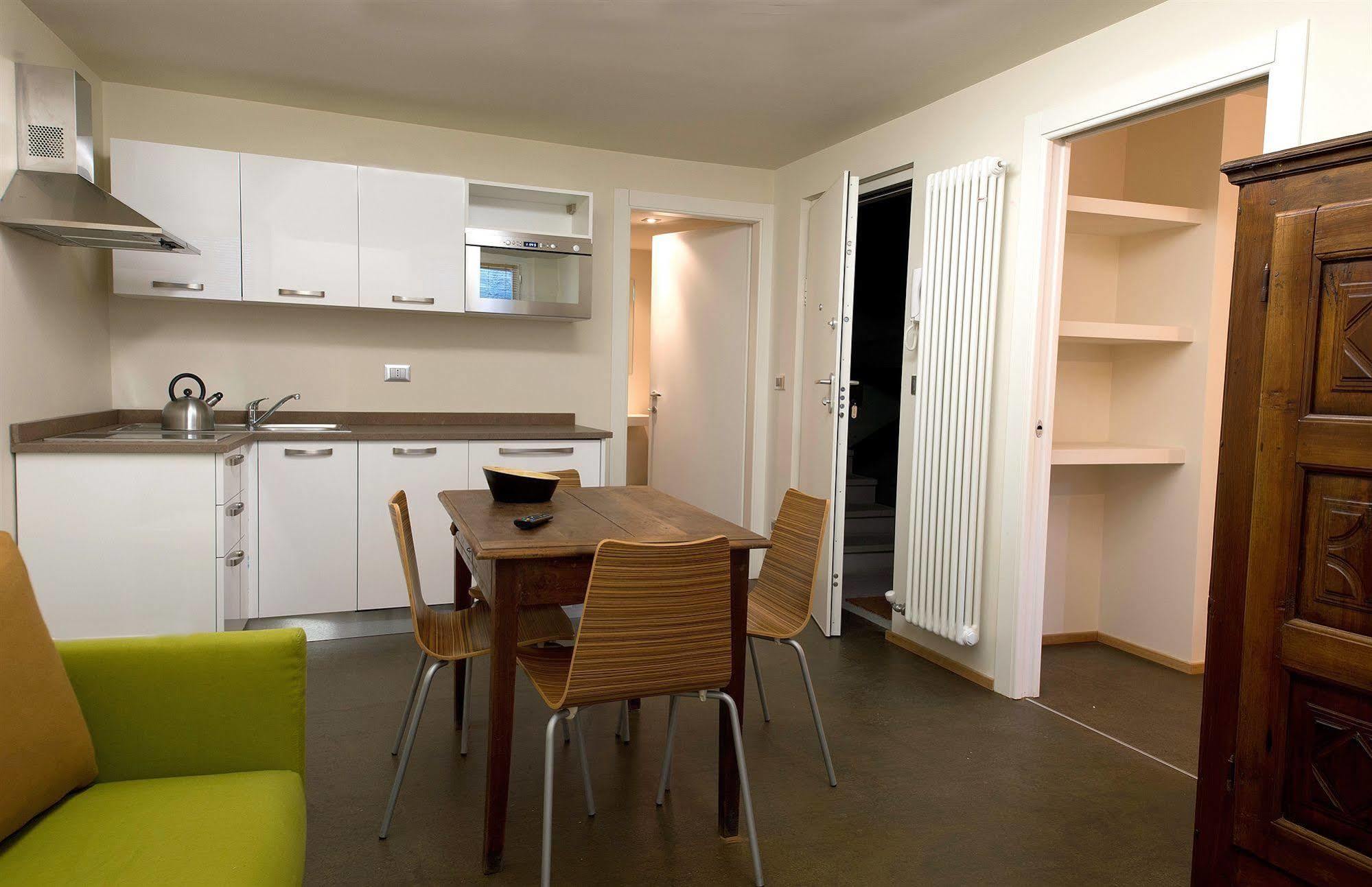 Apartements Coeur De Ville อาออสตา ภายนอก รูปภาพ